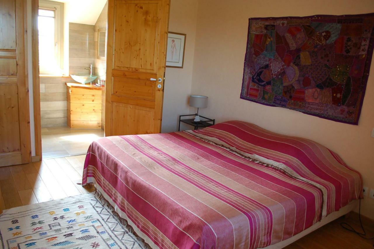 B&B La Maison Des Collines Autour Chambres D'Hotes La Chapelle  Esterno foto