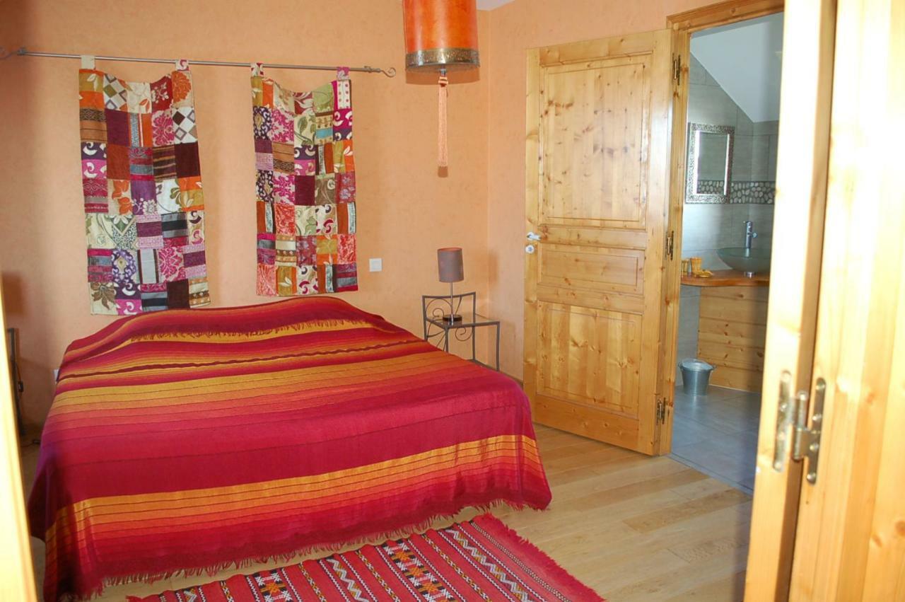 B&B La Maison Des Collines Autour Chambres D'Hotes La Chapelle  Esterno foto