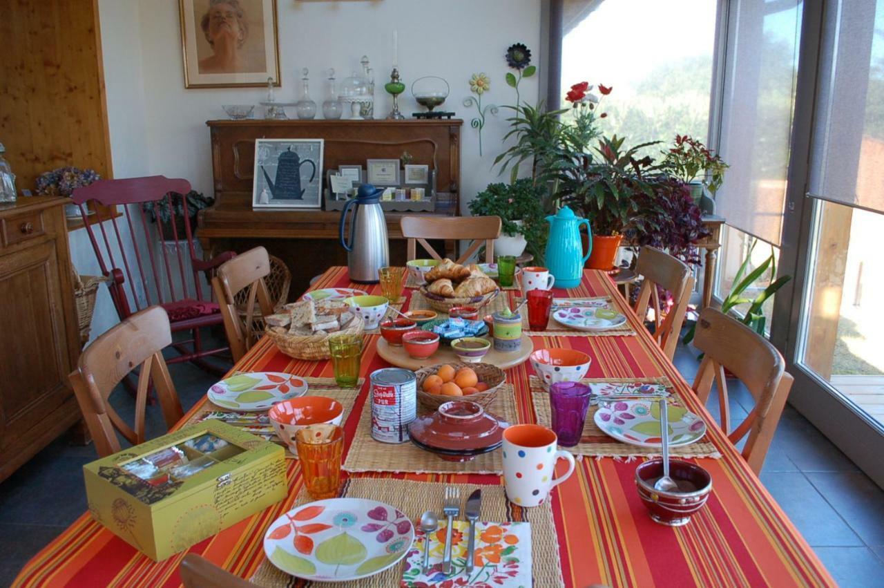 B&B La Maison Des Collines Autour Chambres D'Hotes La Chapelle  Esterno foto