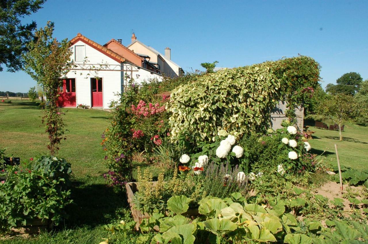B&B La Maison Des Collines Autour Chambres D'Hotes La Chapelle  Esterno foto